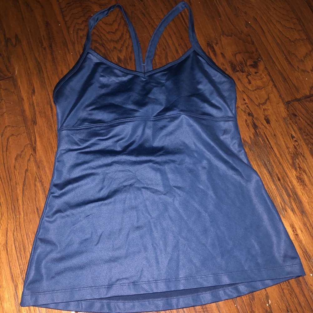 Large alo tank top